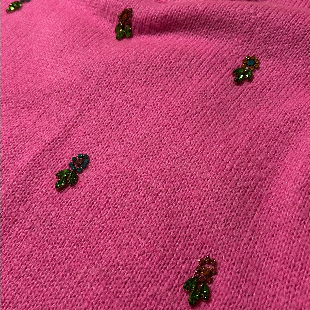 Lilly Putitzer 💕 Sweater - Picture 3 of 11